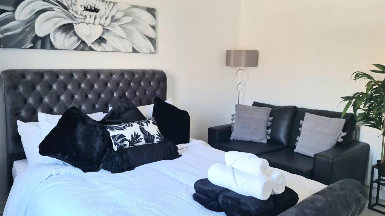 Immaculate 3-Bedrooms Dundee Apartment Екстериор снимка